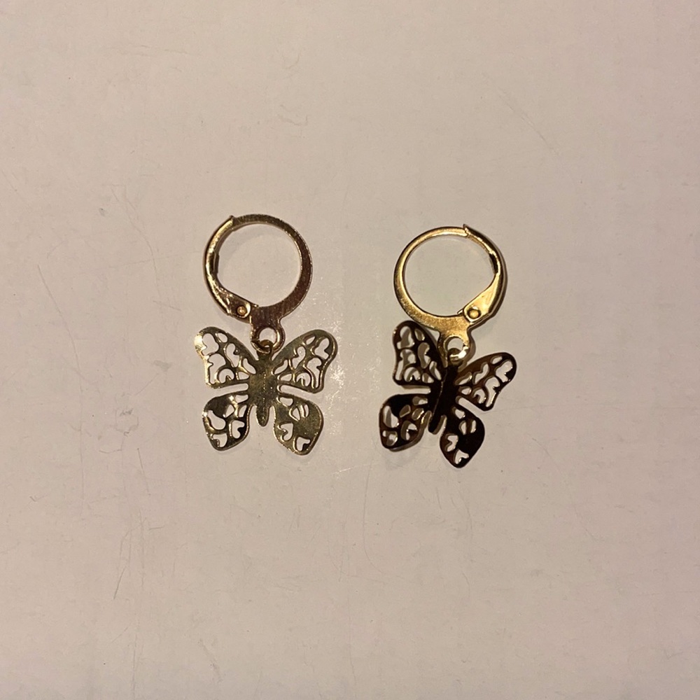 Gold Butterfly Clasp Earrings